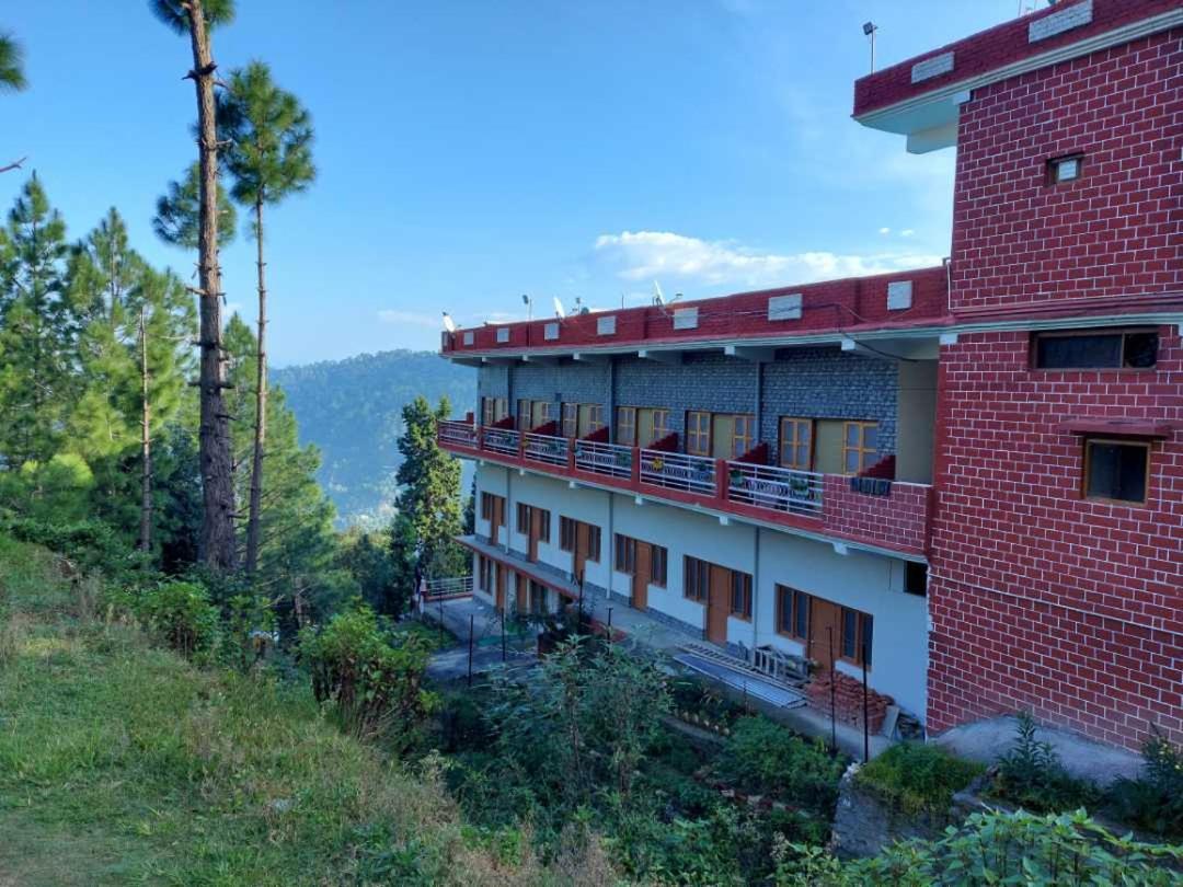 Hotel The Ranikhet Continental Exterior foto